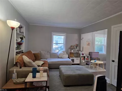 Living - 6 Clover St, Hampton, VA 23669 photo 1 of 1