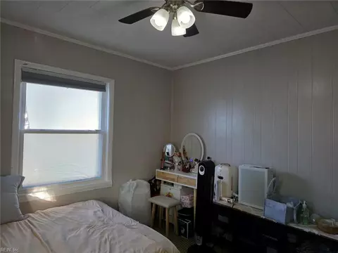 Bedroom - 6 Clover St, Hampton, VA 23669 photo 2 of 6
