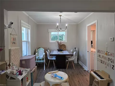 Dining - 6 Clover St, Hampton, VA 23669 photo 1 of 1
