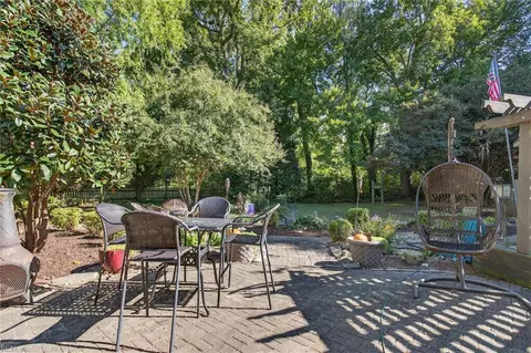 Exterior - 3917 Oak Dr E, Chesapeake, VA 23321 photo 7 of 14