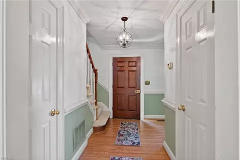 Entry Way - 3917 Oak Dr E, Chesapeake, VA 23321 photo 2 of 2