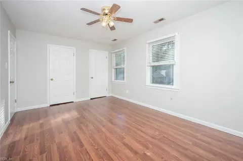 577 Boston Ave, Chesapeake, VA 23322 photo 14