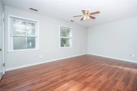 577 Boston Ave, Chesapeake, VA 23322 photo 13