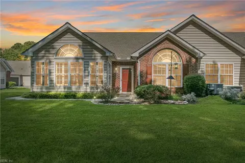 212 Tabb Smith Trl, Yorktown, VA 23693