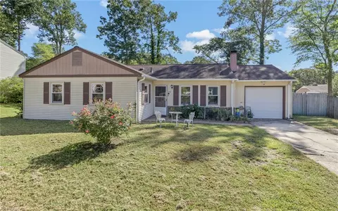 842 Jouett Dr, Newport News, VA 23608