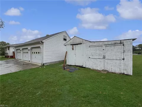 Exterior - 1244 Murphys Mill Rd, Suffolk, VA 23434 photo 6 of 10