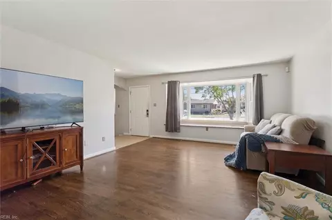 116 Ivy Home Rd, Hampton, VA 23669 photo 8
