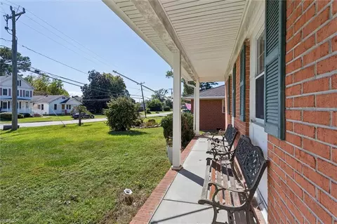 116 Ivy Home Rd, Hampton, VA 23669 photo 3