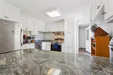 116 Ivy Home Rd, Hampton, VA 23669 photo 12