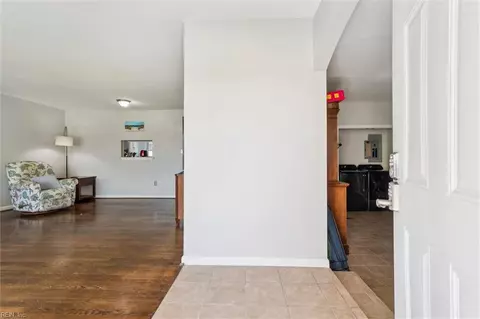 116 Ivy Home Rd, Hampton, VA 23669 photo 5