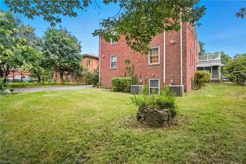 Exterior - 7457 Hampton Blvd, Norfolk, VA 23505 photo 9 of 10