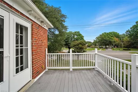 Exterior - 7457 Hampton Blvd, Norfolk, VA 23505 photo 3 of 10