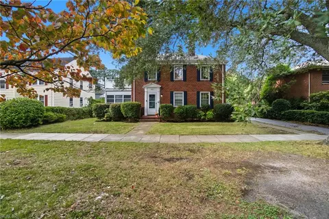 Exterior - 7457 Hampton Blvd, Norfolk, VA 23505 photo 7 of 10