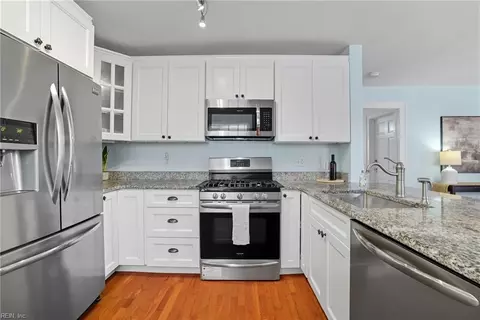Kitchen - 7457 Hampton Blvd, Norfolk, VA 23505 photo 3 of 3