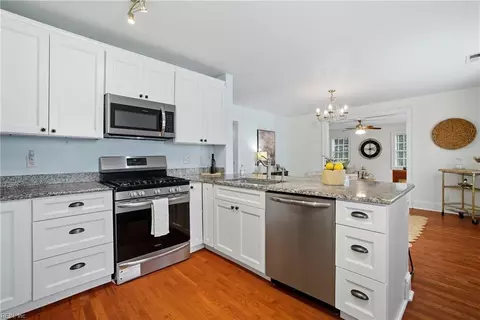 Kitchen - 7457 Hampton Blvd, Norfolk, VA 23505 photo 2 of 3