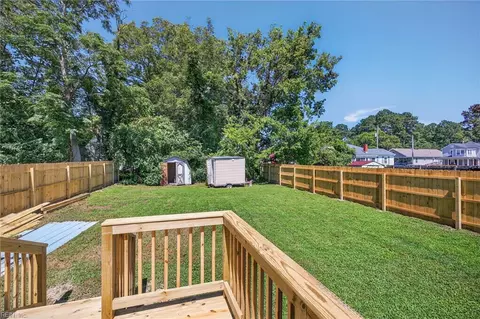 203 Windsor Ave, Smithfield, VA 23430 photo 13