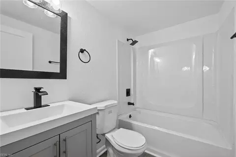 203 Windsor Ave, Smithfield, VA 23430 photo 11