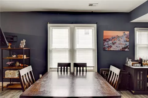Dining - 816 E 28th St, Norfolk, VA 23504 photo 3 of 4
