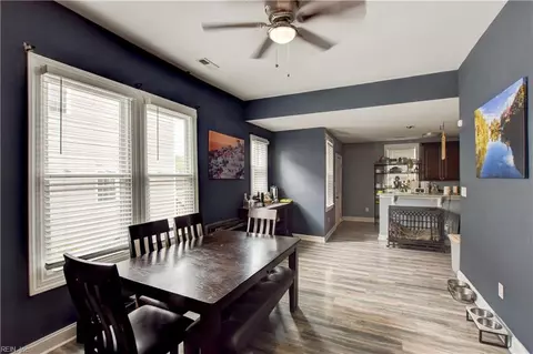 Dining - 816 E 28th St, Norfolk, VA 23504 photo 4 of 4