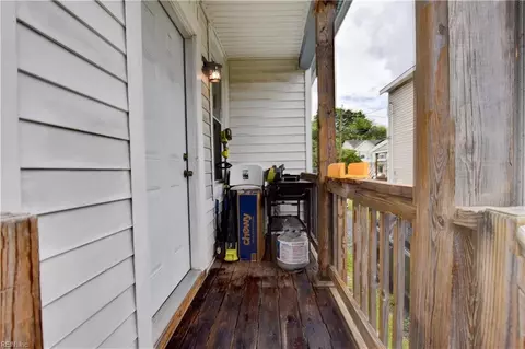 Exterior - 816 E 28th St, Norfolk, VA 23504 photo 2 of 6