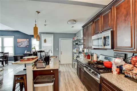 Kitchen - 816 E 28th St, Norfolk, VA 23504 photo 3 of 4