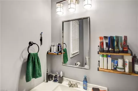 Bath - 816 E 28th St, Norfolk, VA 23504 photo 1 of 3