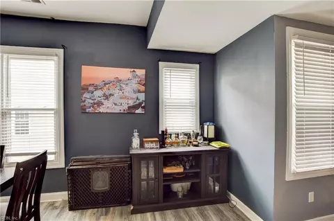 Entry Way - 816 E 28th St, Norfolk, VA 23504 photo 1 of 2