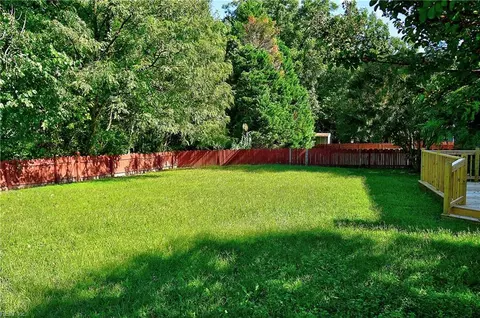 Exterior - 6832 Ivanhoe Ct, Suffolk, VA 23435 photo 8 of 10