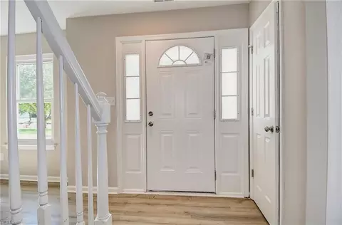 Entry Way - 6832 Ivanhoe Ct, Suffolk, VA 23435 photo 1 of 5