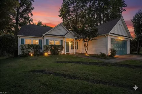 6 E Dressage Ct, Hampton, VA 23666