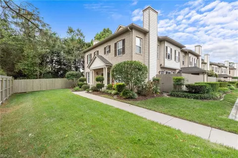 2425 Wessington Dr, Virginia Beach, VA 23454