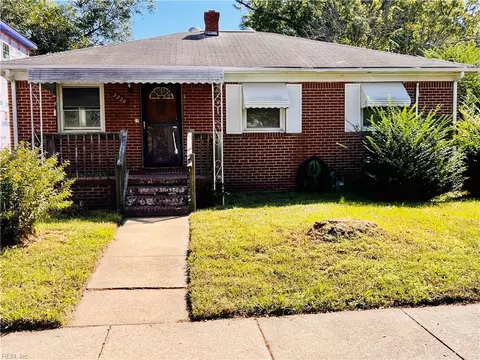 2220 Hanson Ave, Norfolk, VA 23504
