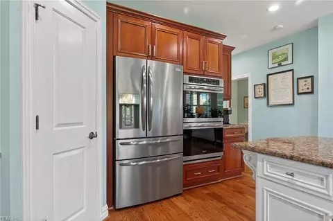 Kitchen - 3326 Rivers Bend Pl, Suffolk, VA 23435 photo 4 of 5