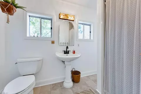 209 S Blake Rd, Norfolk, VA 23505 photo 24