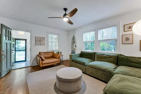 209 S Blake Rd, Norfolk, VA 23505 photo 5