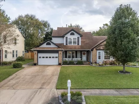 Exterior - 4764 Ardmore Ln, Virginia Beach, VA 23456 photo 1 of 6