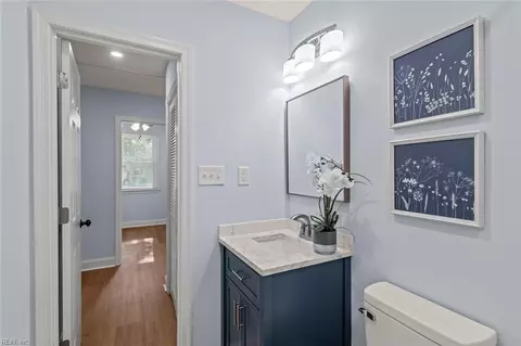 Bath - 105 Atwell Ln, Hampton, VA 23669 photo 2 of 2