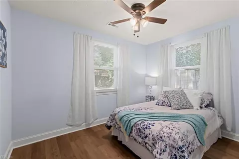 Bedroom - 105 Atwell Ln, Hampton, VA 23669 photo 2 of 4