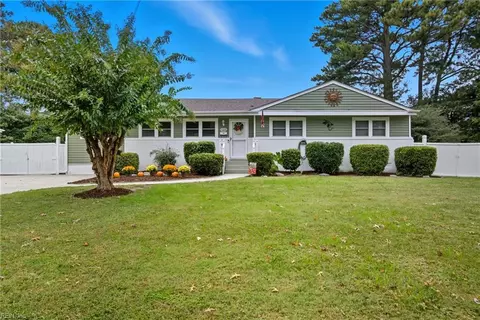 409 Cronin Rd, Virginia Beach, VA 23452