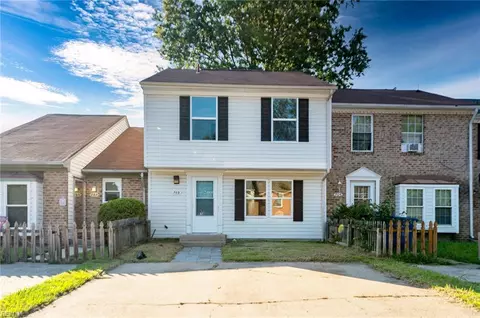 703 Oak Hurst Ct, Virginia Beach, VA 23462