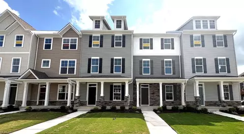 2022 Stanford Ln, Newport News, VA 23608