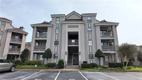 419 Harbour Pt #302, Virginia Beach, VA 23451