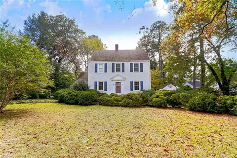 19041 Eltham Rd, West Point, VA 23181