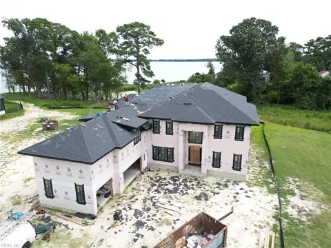14 River Edge Dr, Suffolk, VA 23433