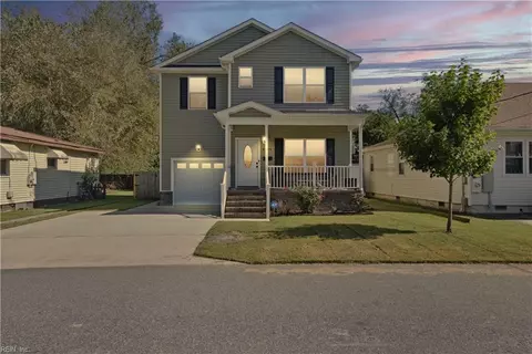 1011 Melton St, Chesapeake, VA 23324