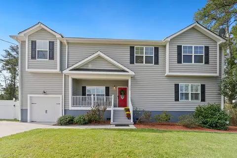 1725 Burson Dr, Chesapeake, VA 23323