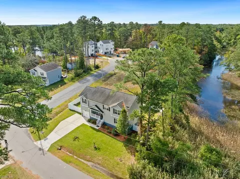 1725 Burson Dr, Chesapeake, VA 23323