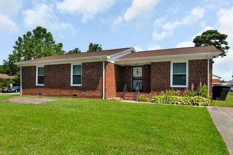 1404 Cole Rd, Portsmouth, VA 23701