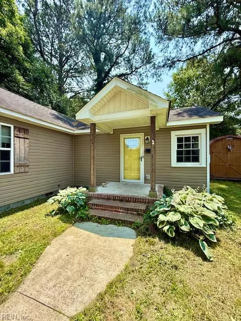 14 Davis St, Portsmouth, VA 23702