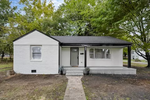 127 Maupin Ave, Portsmouth, VA 23702
